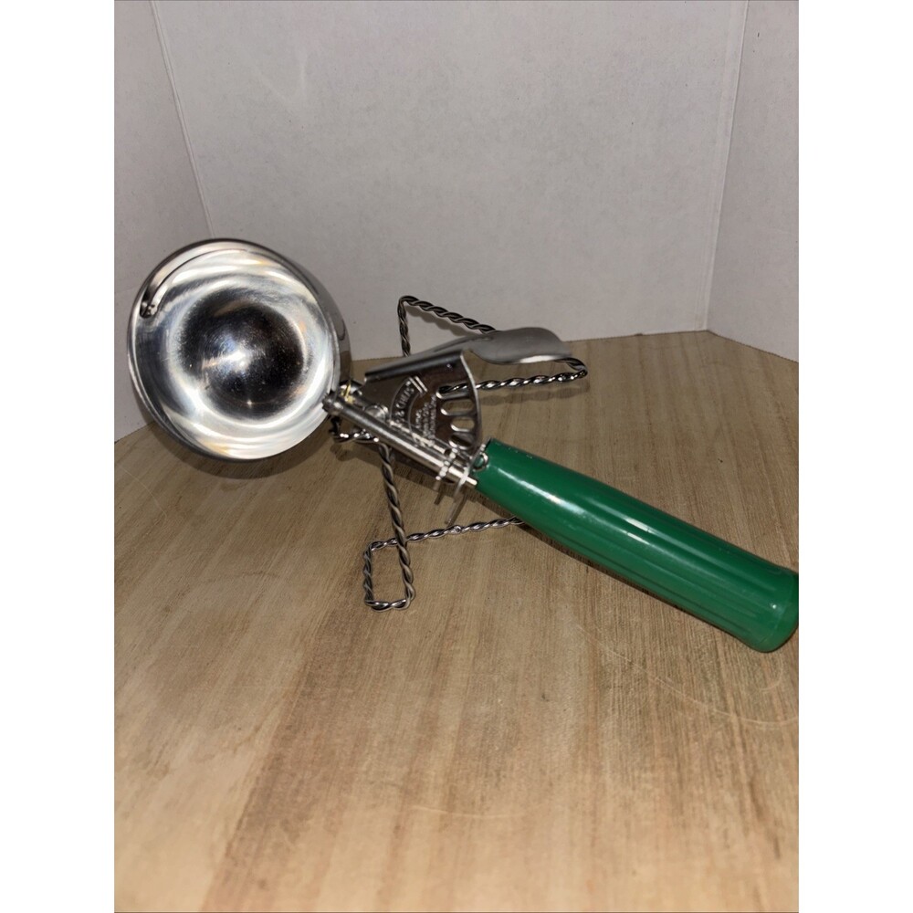 Vintage Bakers And Chefs Scoop #12 Excellent Working Condition Green Handle NSF